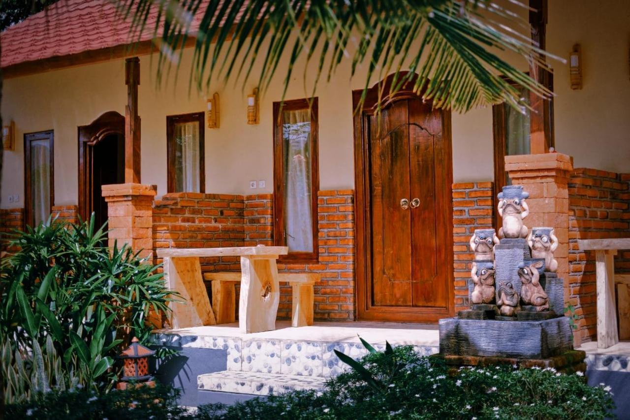 Hotel Eco Moringa Garden Banyuwedang Exterior foto